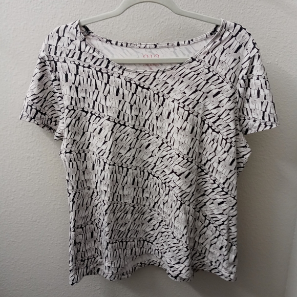 212 Collection Black And Gray Patterned Short Sleeve Top Blouse Size XL - Picture 1 of 2